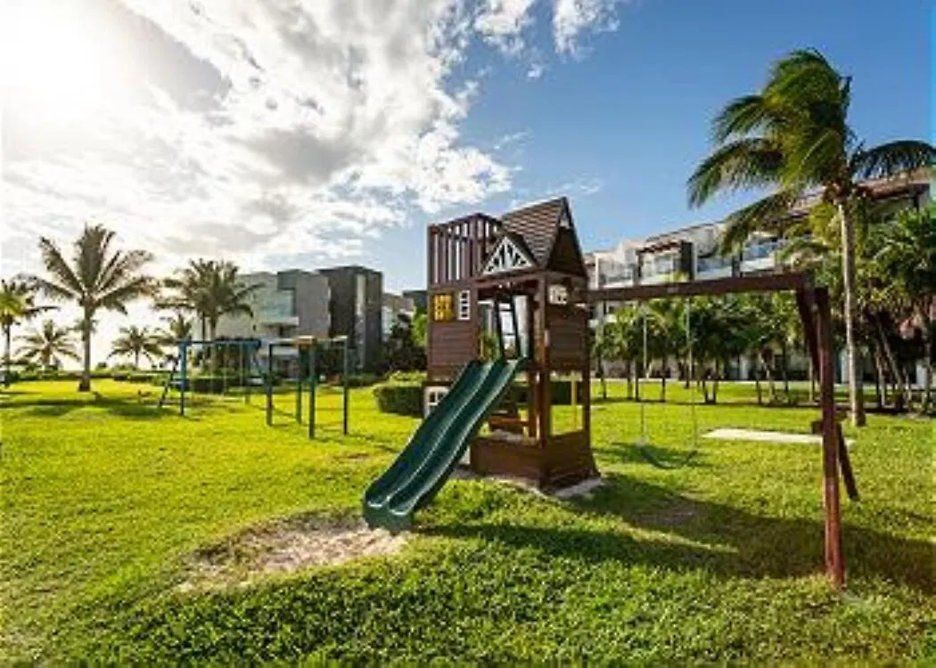 Condo Beach Front 2Br 3Bath Family Big Pool Jacuzzi Tenis Gym Spa Playa del Carmen