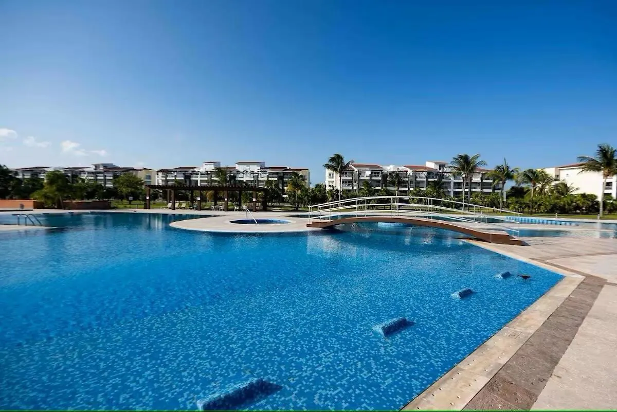 Condo Beach Front 2Br 3Bath Family Big Pool Jacuzzi Tenis Gym Spa Playa del Carmen 0*,