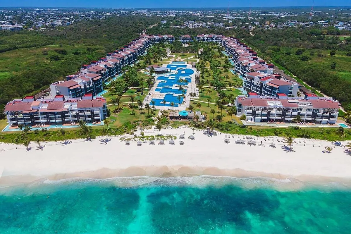 Condo Beach Front 2Br 3Bath Family Big Pool Jacuzzi Tenis Gym Spa Playa del Carmen