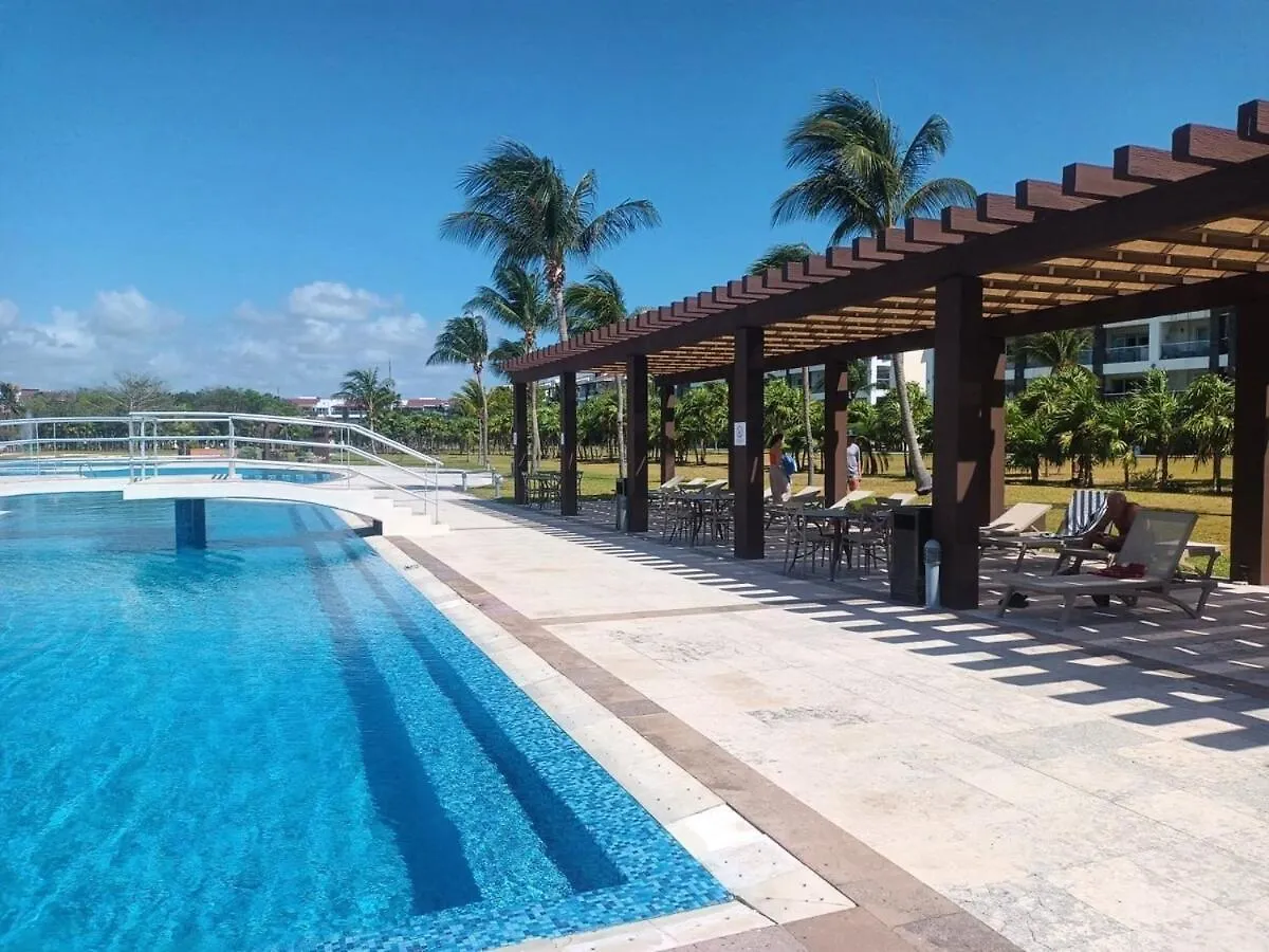 Apartmán Condo Beach Front 2Br 3Bath Family Big Pool Jacuzzi Tenis Gym Spa Playa del Carmen Mexiko
